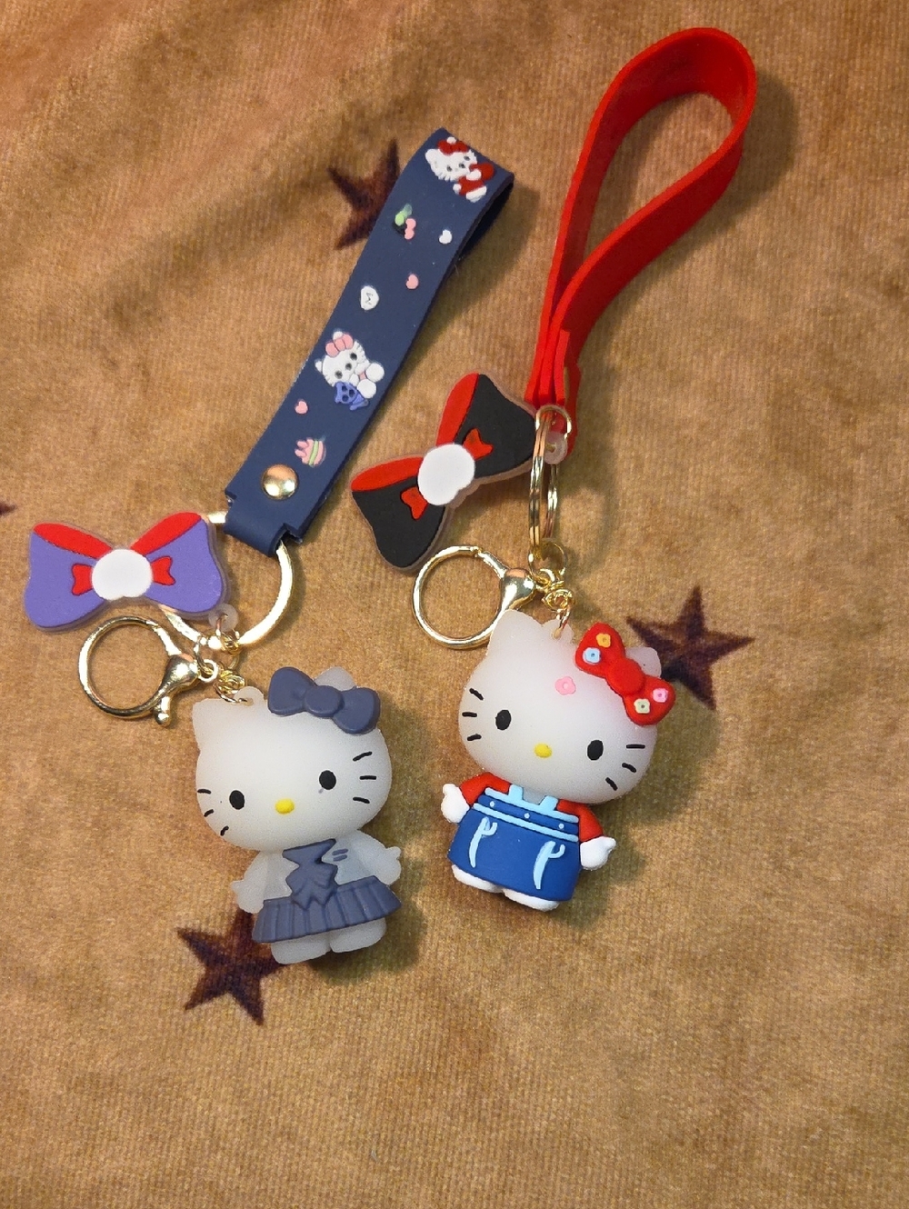 Hello Kitty Twin Silicone Keychain Set - Red & Navy & Purple
